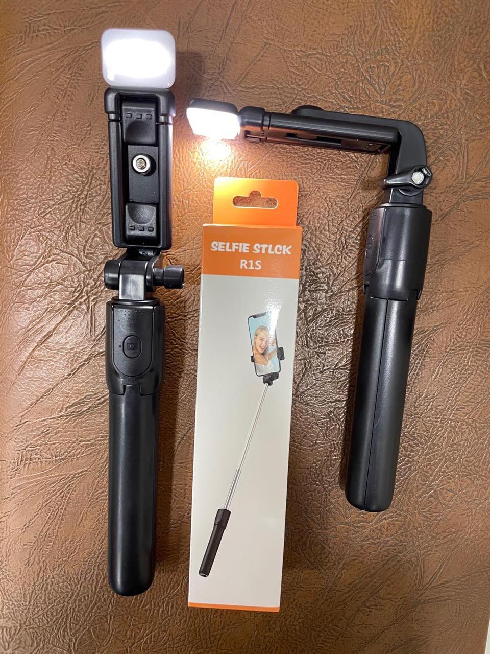 Wireless Tripod Selfie Stick